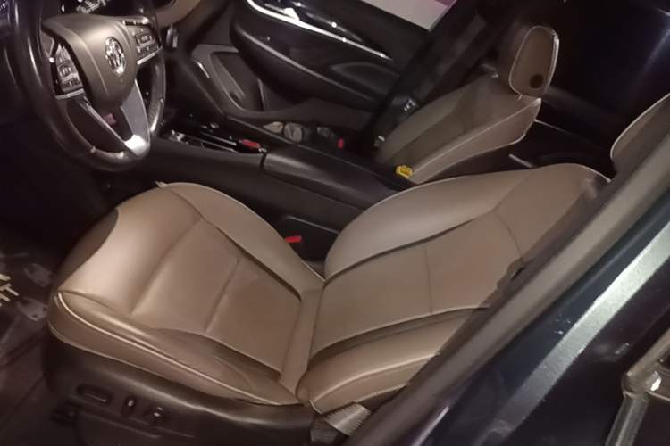 Used Buick Enclave 2020 28T Four-Wheel Drive Flagship Version Left Front Seat