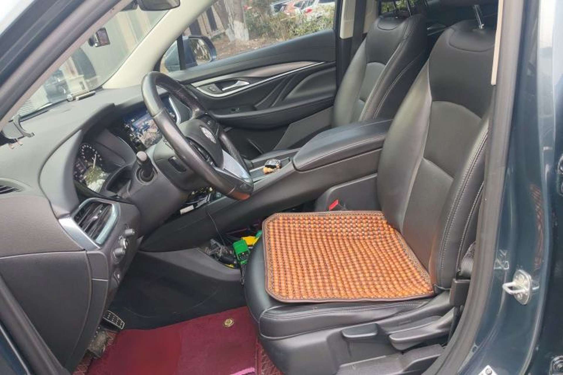 Used Buick Enclave 2020 28T Two-Wheel Drive Zhanqi Version Left Front Seat