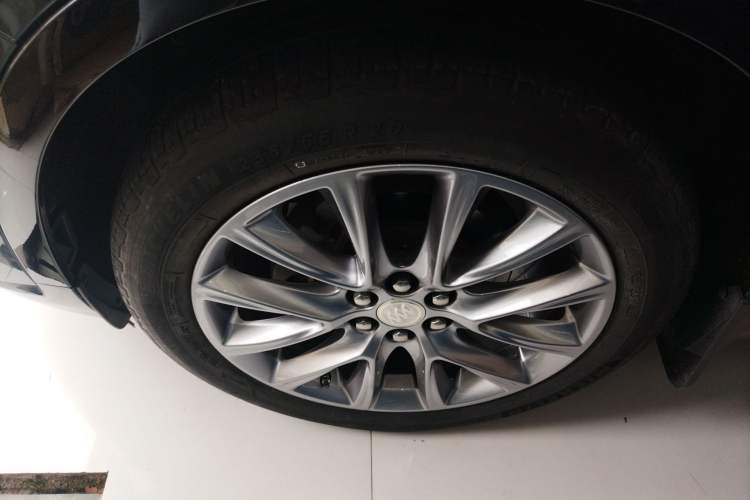 Used Buick Enclave 2020 28T Four-Wheel Drive Prestige Version Left Front Wheel Hub