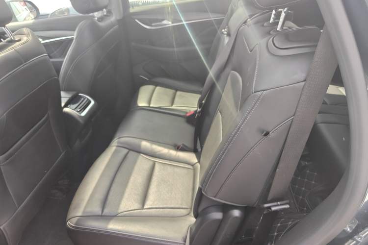 Used Buick Enclave 2020 28T Two-Wheel Drive Prestige Version Left Rear Seat