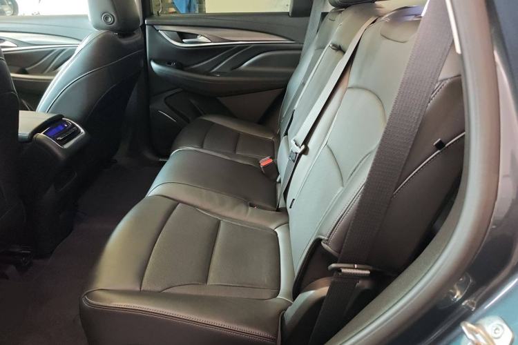 Used Buick Enclave 2020 28T Two-Wheel Drive Prestige Version Left Rear Seat