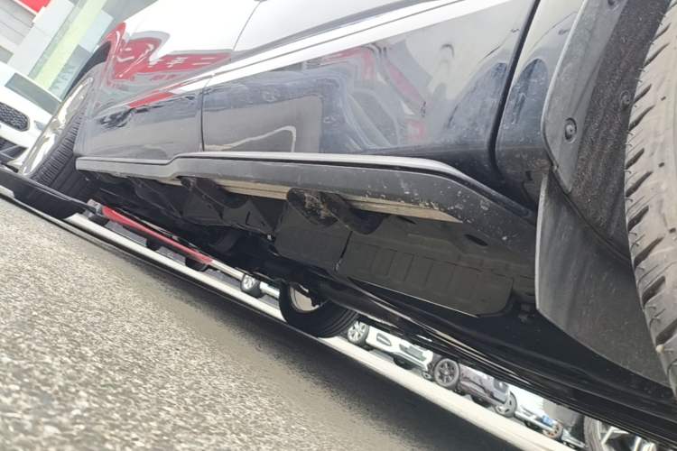 Used Buick Enclave 2020 28T Four-Wheel Drive Luxury Flagship Edition Left Side Sill