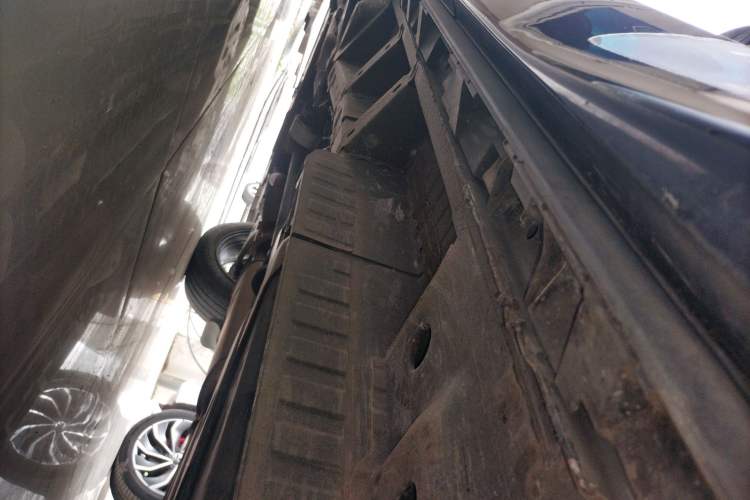 Used Buick Enclave 2020 28T Four-Wheel Drive Prestige Version Left Side Sill