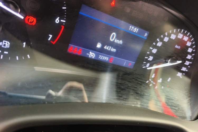Used Buick Enclave 2020 28T Two-Wheel Drive Prestige Version Odometer Close Up