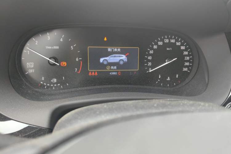 Used Buick Enclave 2020 28T Two-Wheel Drive Prestige Version Odometer Close Up