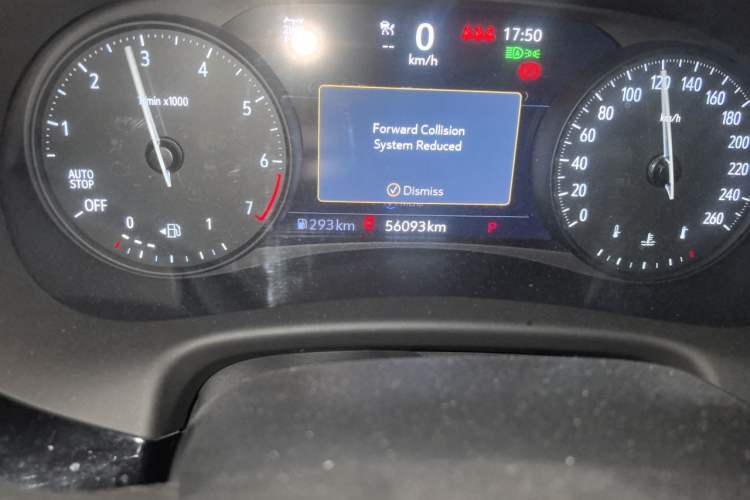 Used Buick Enclave 2020 28T Four-Wheel Drive Luxury Flagship Edition Odometer Close Up