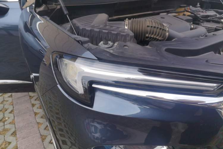 Used Buick Enclave 2020 28T Four-Wheel Drive Luxury Flagship Edition Right Front Headlight