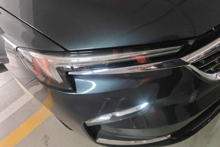 Used Buick Enclave 2020 28T Four-Wheel Drive Luxury Flagship Edition Right Front Headlight