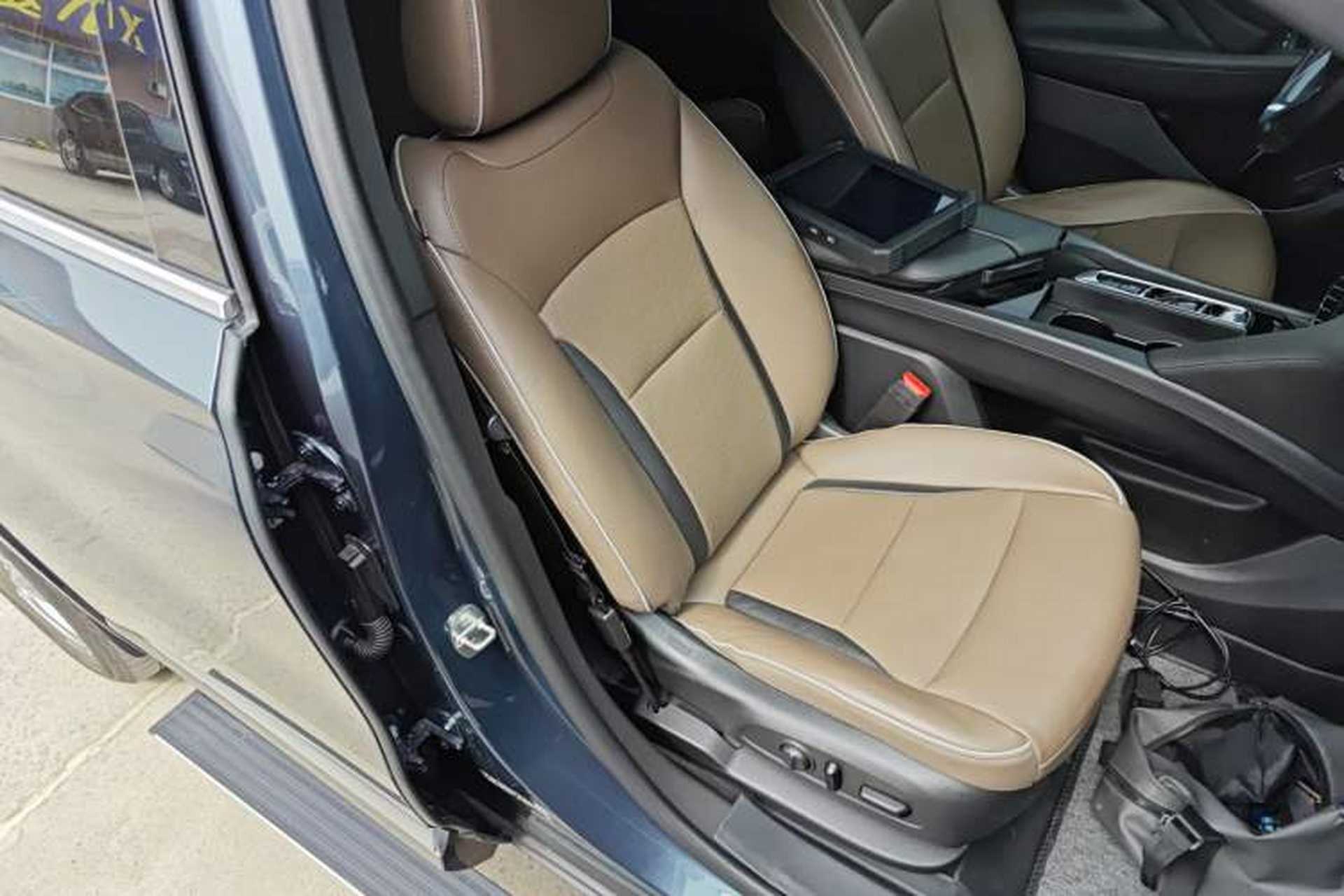 Used Buick Enclave 2020 28T Four-Wheel Drive Luxury Flagship Edition Right Front Seat