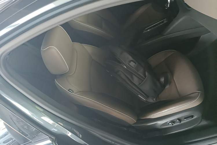 Used Buick Enclave 2020 28T Four-Wheel Drive Luxury Flagship Edition Right Front Seat