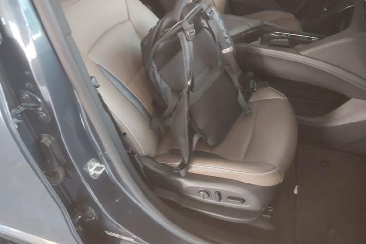 Used Buick Enclave 2020 28T Four-Wheel Drive Flagship Version Right Front Seat