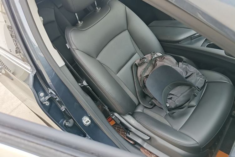 Used Buick Enclave 2020 28T Two-Wheel Drive Zhanqi Version Right Front Seat