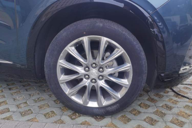 Used Buick Enclave 2020 28T Four-Wheel Drive Luxury Flagship Edition Right Front Wheel Hub