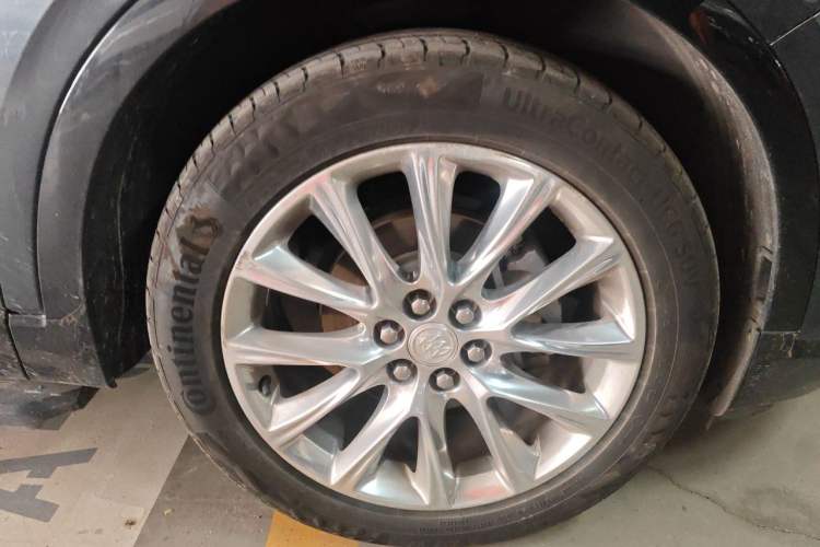 Used Buick Enclave 2020 28T Four-Wheel Drive Luxury Flagship Edition Right Front Wheel Hub