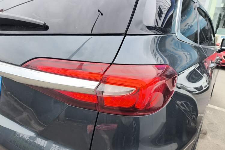Used Buick Enclave 2020 28T Four-Wheel Drive Luxury Flagship Edition Right Rear Taillight