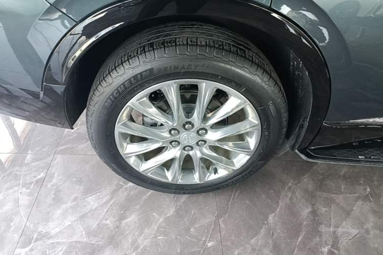 Used Buick Enclave 2020 28T Four-Wheel Drive Luxury Flagship Edition Right Rear Wheel Hub