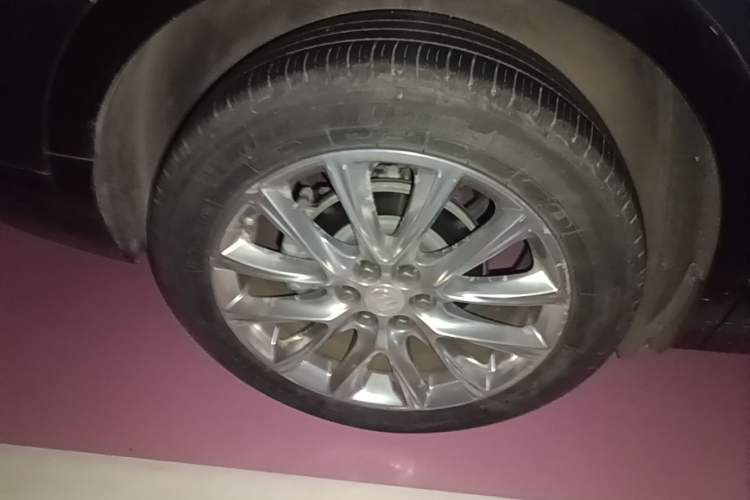 Used Buick Enclave 2020 28T Four-Wheel Drive Flagship Version Right Rear Wheel Hub