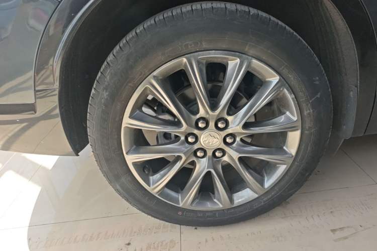 Used Buick Enclave 2020 28T Four-Wheel Drive Prestige Version Right Rear Wheel Hub