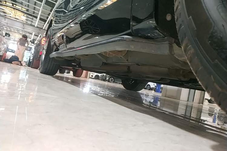Used Buick Enclave 2020 28T Four-Wheel Drive Prestige Version Right Side Sill