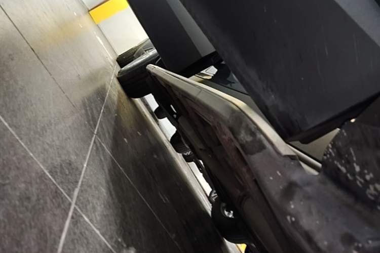 Used Buick Enclave 2020 28T Two-Wheel Drive Luxury Version Right Side Sill