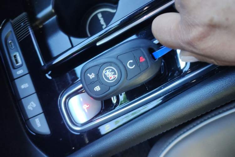 Used Buick Enclave 2020 28T Four-Wheel Drive Luxury Flagship Edition Vehicle Key