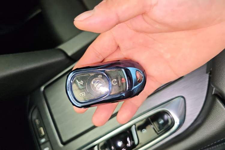 Used Buick Enclave 2020 28T Two-Wheel Drive Prestige Version Vehicle Key