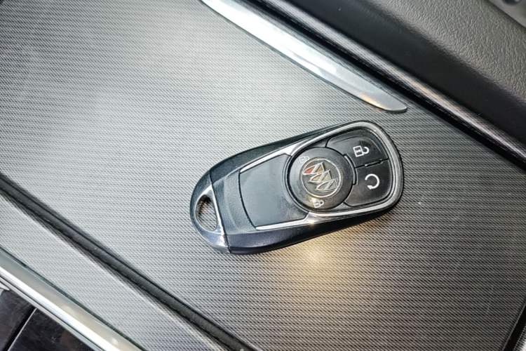 Used Buick Enclave 2020 28T Two-Wheel Drive Zhanqi Version Vehicle Key