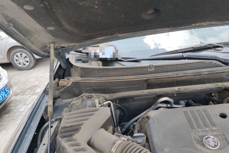 Used Buick Enclave 2020 28T Four-Wheel Drive Flagship Version Engine Bay Right