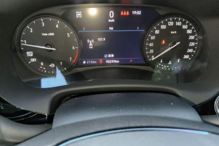 Used Buick Enclave 2020 28T Four-Wheel Drive Luxury Flagship Edition Odometer Close Up