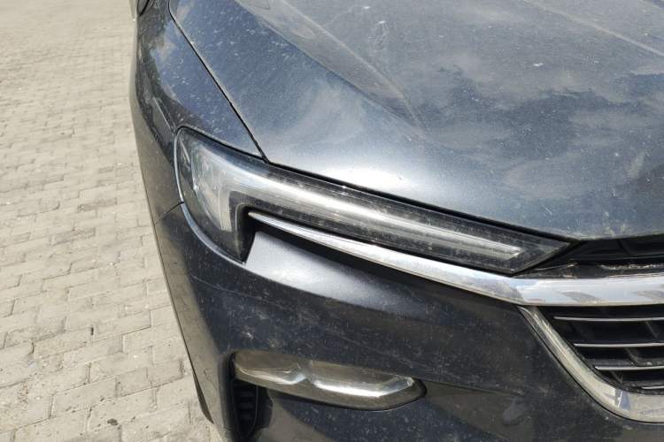 Used Buick Enclave 2020 28T Four-Wheel Drive Flagship Version Right Front Headlight