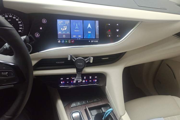 Used Buick Enclave 2020 28T All-Wheel Drive Avenir Audio And AC Panel
