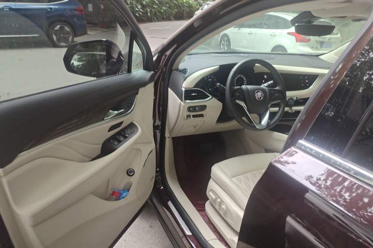 Used Buick Enclave 2020 28T All-Wheel Drive Avenir Driver Seat