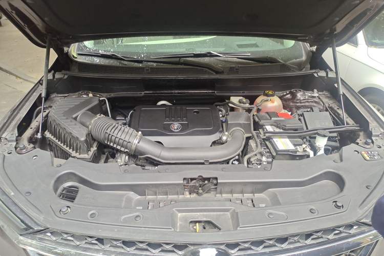 Used Buick Enclave 2020 28T All-Wheel Drive Avenir Engine Bay
