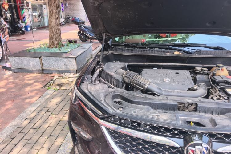 Used Buick Enclave 2020 28T All-Wheel Drive Avenir Engine Bay Right