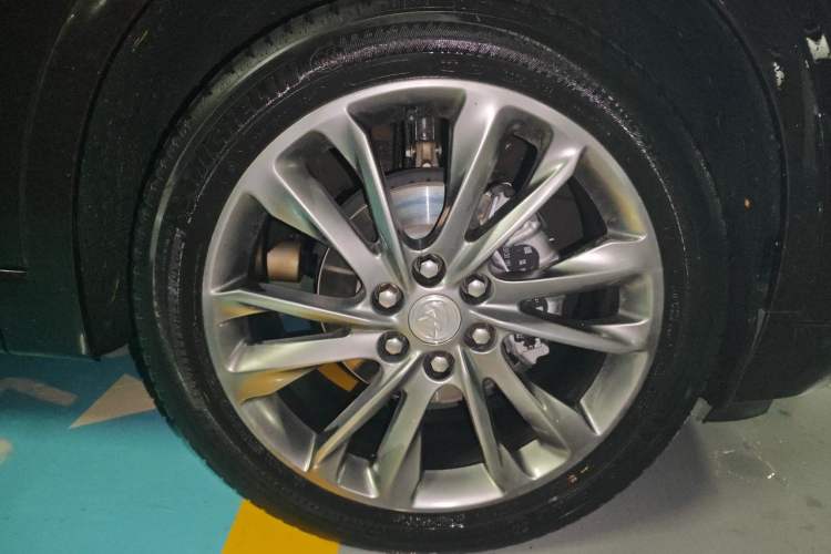 Used Buick Enclave 2020 28T All-Wheel Drive Avenir Exterior 1