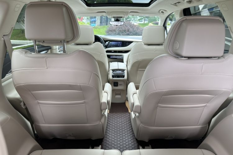 Used Buick Enclave 2020 28T All-Wheel Drive Avenir Interior 7