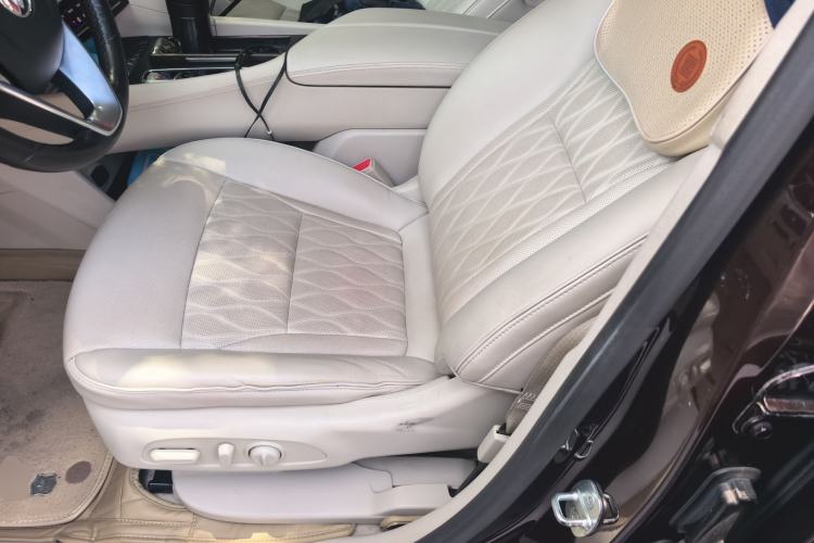 Used Buick Enclave 2020 28T All-Wheel Drive Avenir Left Front Seat