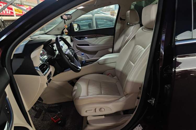 Used Buick Enclave 2020 28T All-Wheel Drive Avenir Left Front Seat