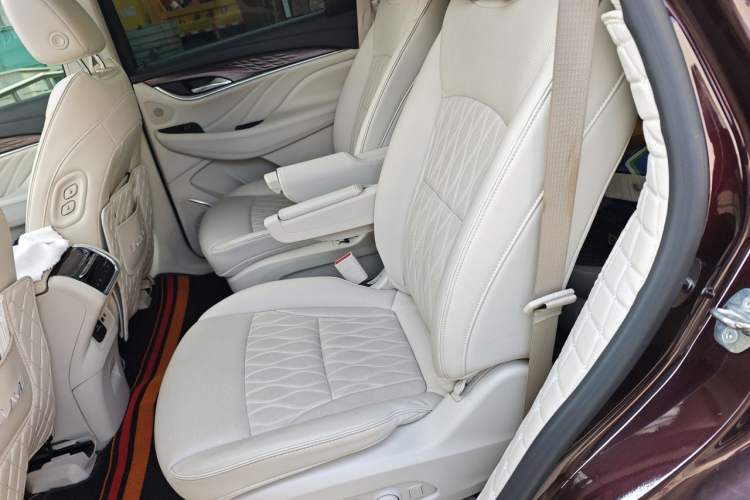 Used Buick Enclave 2020 28T All-Wheel Drive Avenir Left Rear Seat