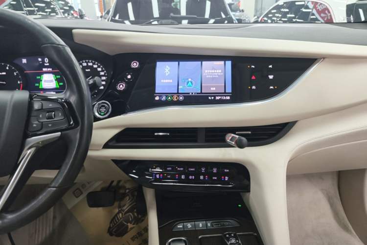 Used Buick Enclave 2020 28T All-Wheel Drive Avenir Audio And AC Panel