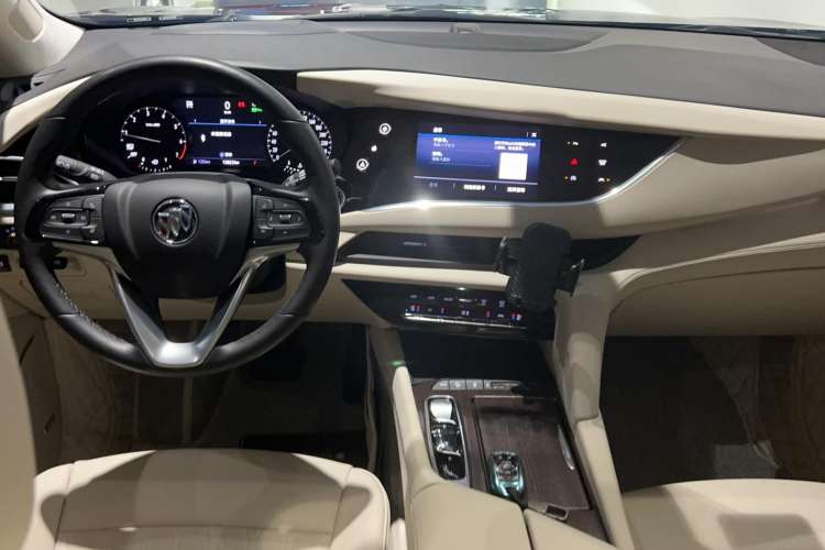 Used Buick Enclave 2020 28T All-Wheel Drive Avenir Center Console