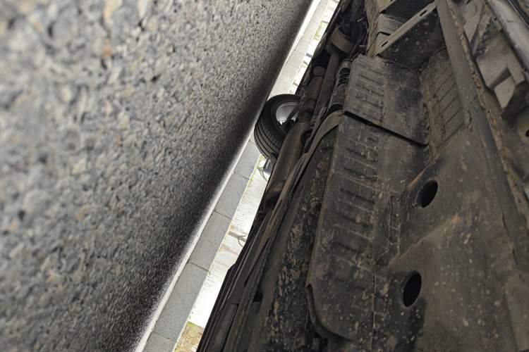 Used Buick Enclave 2020 28T All-Wheel Drive Avenir Chassis Rear Left