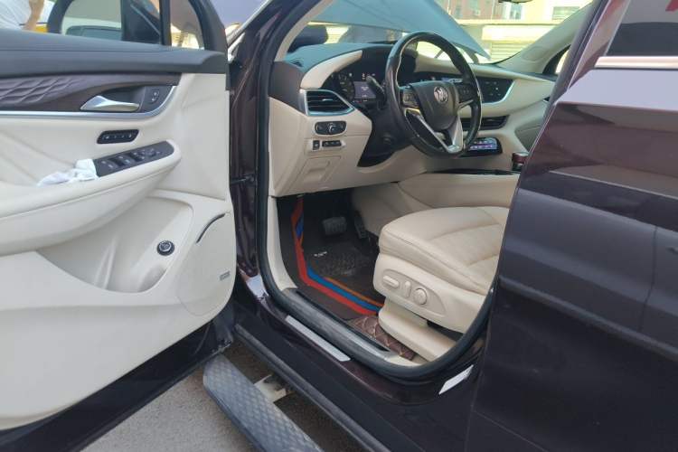 Used Buick Enclave 2020 28T All-Wheel Drive Avenir Driver Seat