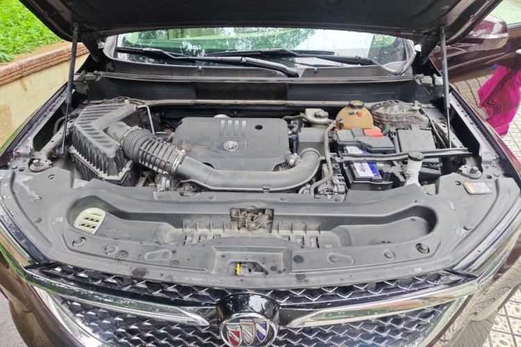 Used Buick Enclave 2020 28T All-Wheel Drive Avenir Engine Bay
