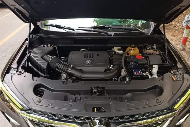 Used Buick Enclave 2020 28T All-Wheel Drive Avenir Engine Bay