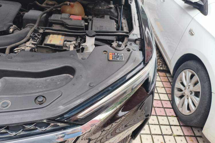 Used Buick Enclave 2020 28T All-Wheel Drive Avenir Engine Bay Left