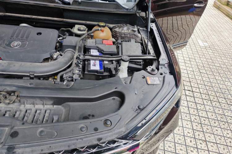 Used Buick Enclave 2020 28T All-Wheel Drive Avenir Engine Bay Left