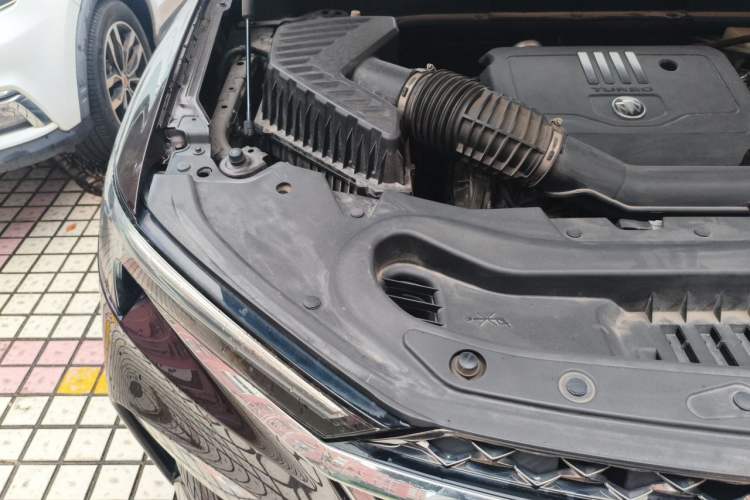 Used Buick Enclave 2020 28T All-Wheel Drive Avenir Engine Bay Right