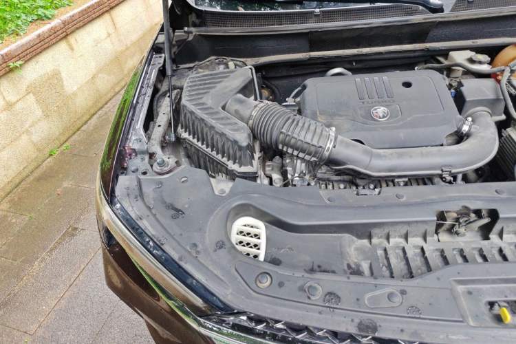 Used Buick Enclave 2020 28T All-Wheel Drive Avenir Engine Bay Right