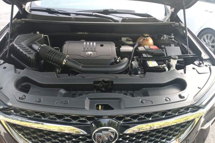 Used Buick Enclave 2020 28T All-Wheel Drive Avenir Engine Bay